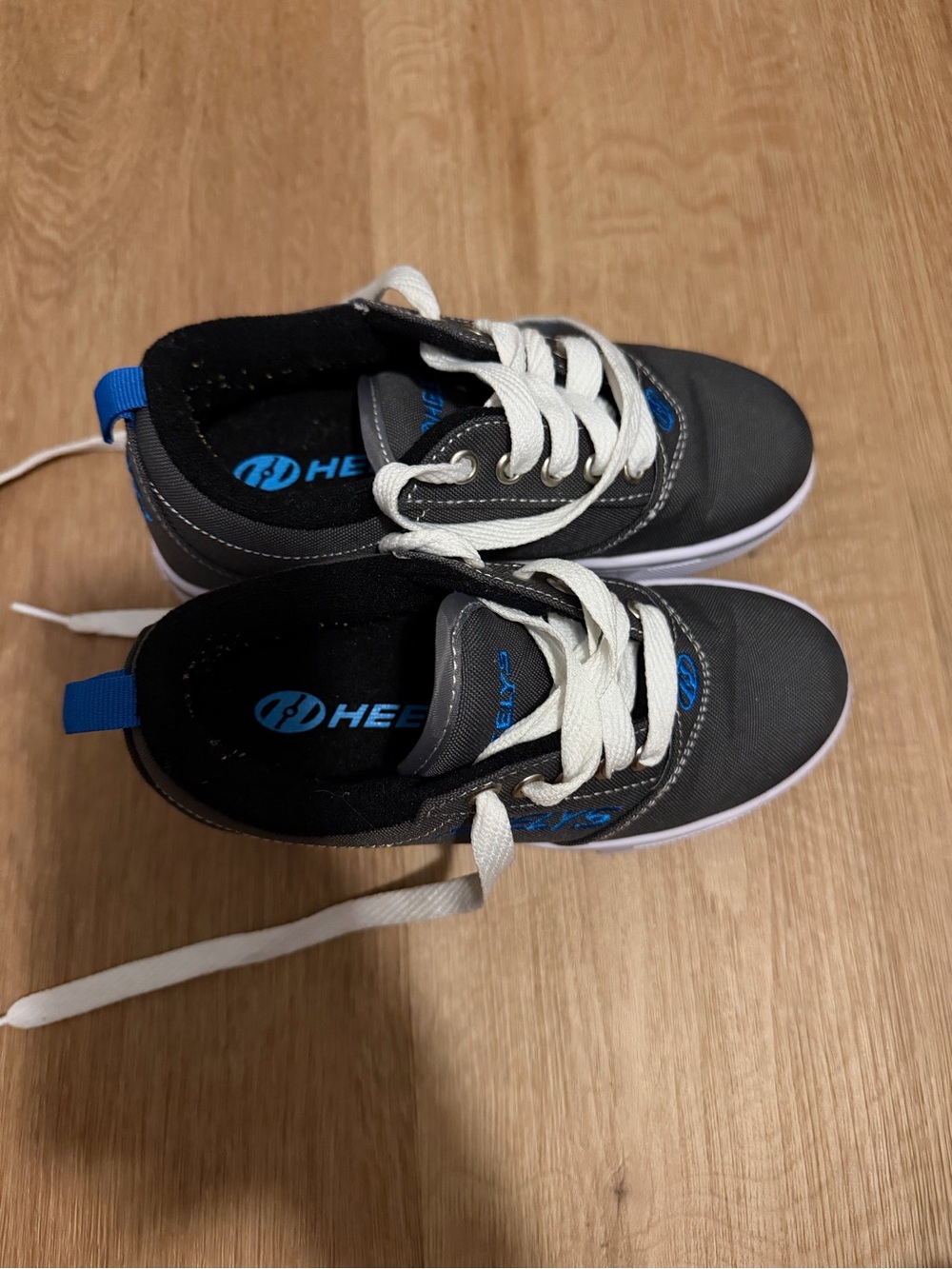 Heelys Kids Gray and Blue Lace-Up Skate Sneakers